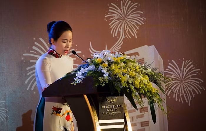 Tính đến 2015, Công ty Tập đoàn Mường Thanh đều thuộc sở hữu của gia đình ông Lê Thanh Thản. Trong đó, ông Lê Thanh Thản nắm 70%, bà Lê Thị Hoàng Yến nắm giữ 20% và ông Đỗ Trung Kiên (chồng bà Yến) nắm giữ 10%.