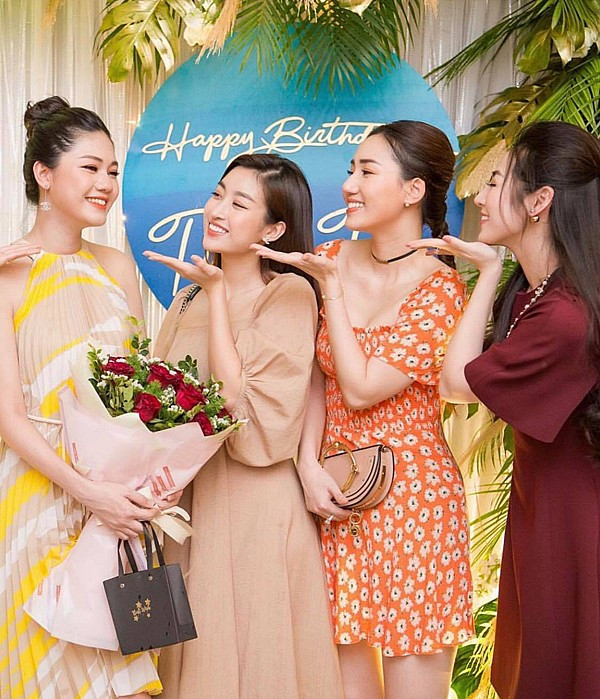 Cuoc song cua A hau Thanh Tu sau nua nam cuoi chong dai gia-Hinh-8