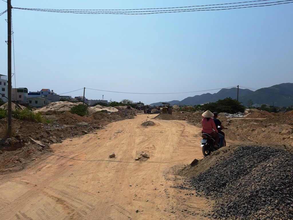 Nha Trang ra “toi hau thu” cuong che 11 cong trinh trai phep