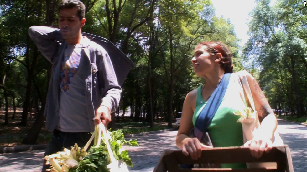 Ngoài giải quyết nhu cầu bán rác đổi lương thực của người dân, khu chợ này còn giúp nâng cao nhận thức về bảo vệ môi trường.