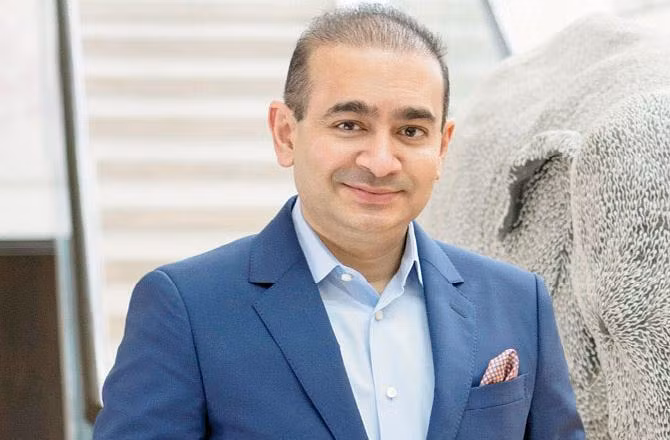 Năm 2017, theo ước tính của Forbes, khối tài sản của ông khoảng 1,7 tỷ USD, xếp hạng 85 trong số những người giàu nhất Ấn Độ. Ảnh: Mid-Day.