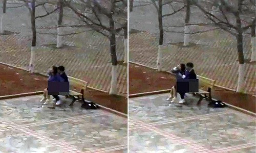 Cap doi than nhien “may mua” trong truong hoc khien moi nguoi “nong mat”