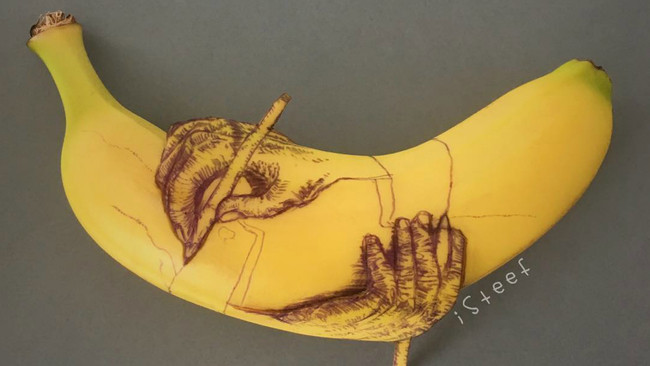 Chuối nghệ thuật – từ 10.000 USD (232 triệu đồng)/quả. Đây là những tác phẩm nghệ thuật được làm từ những bàn tay của các nghệ nhân nối tiếng. Chỉ giới siêu giàu mới có khả năng sở hữu loại quả đắt tiền này bởi chúng chỉ tồn tại được vài tuần và có giá vô cùng đắt đỏ, từ 10.000 USD đến hàng trăm ngàn USD.