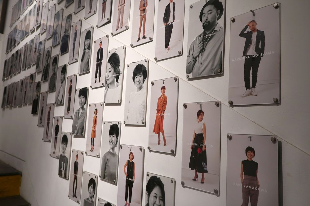 Theo một báo cáo của Bloomberg, CEO và người sáng lập của Crazy Inc, một công ty tổ chức tiệc cưới của Nhật Bản, tin rằng nhân viên được nghỉ ngơi tốt sẽ làm việc hiệu quả khi ông trả tiền cho nhân viên để có được một đêm nghỉ ngơi trọn vẹn.