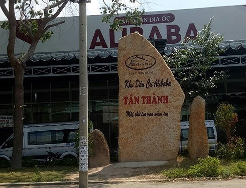 Ban ca dat quy hoach nghia trang, nha tang le: Con gi Dia oc Alibaba khong rao?