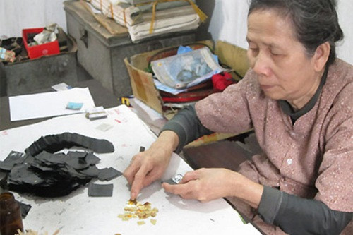 Đã có những lúc, nghề bị mai một tưởng có thể mất đi khi trong làng chỉ có 3 – 5 hộ làm nghề. Ảnh: Kyluc.