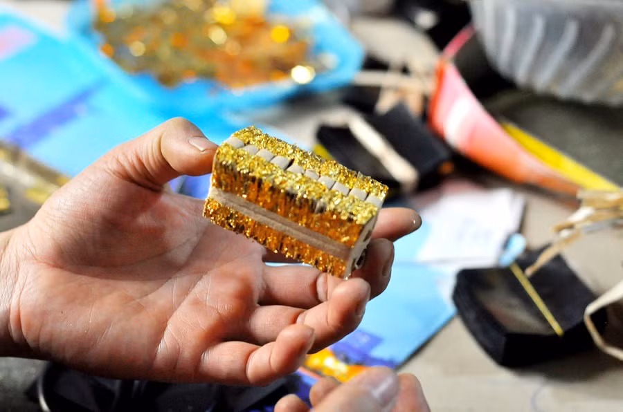 Đến nay, ở Việt Nam, chỉ làng Kiêu Kỵ có bề dày hành nghề làm vàng, bạc quỳ hơn 400 năm qua với tổ nghề là danh nhân Nguyễn Quý Trị. Ảnh: Datvangkieuky.