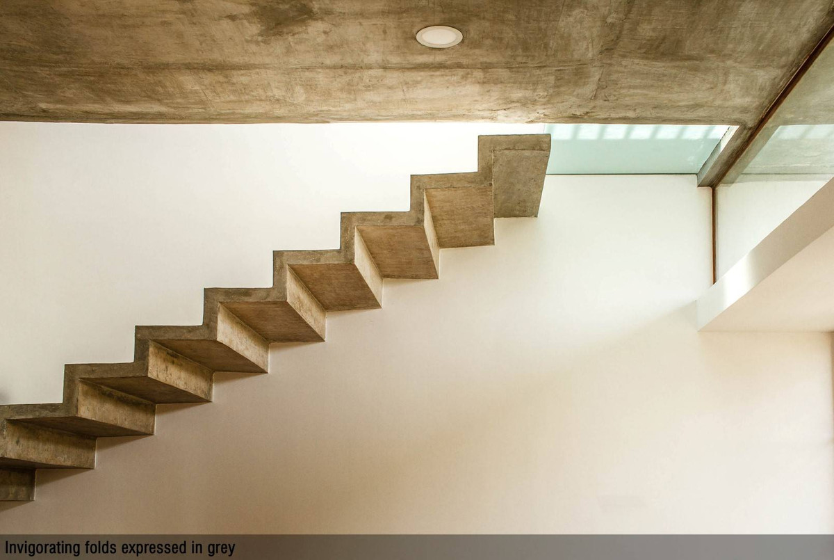 Cầu thang bê tông được lựa chọn bởi sự bền vững và khả năng chịu nhiệt tốt.