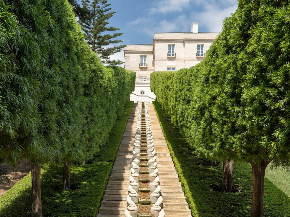 Trước khi bán ra thị trường, ngôi nhà này từng có giá 350 triệu USD.