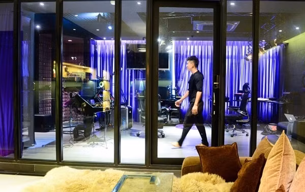 Được biết, Lương Bằng Quang mua căn hộ này với số tiền 3,5 tỷ và chi khoảng 1,5 tỷ đồng để sắm nội thất. Ảnh: Yan.