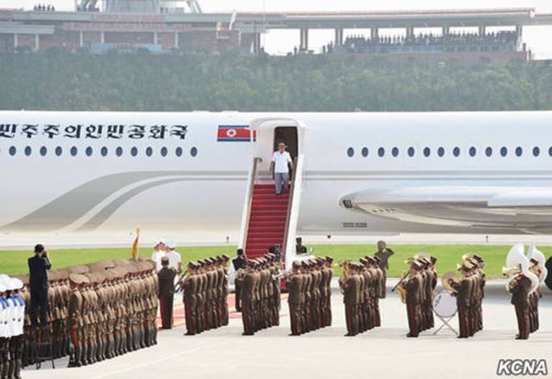 Năm 2015, lần đầu tiên tên riêng Chim ưng 1 dành cho chuyên cơ của ông Kim Jong-un được công bố. Ảnh: KCNA.