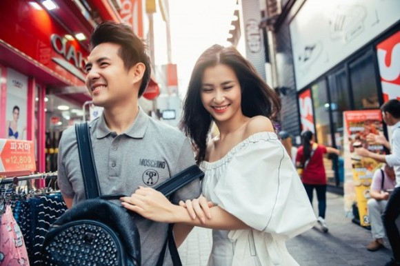 Ngoài ra, Đông Nhi còn đi du lịch cùng Ông Cao Thắng đến nhiều nơi trên thế giới, ghé thăm nhiều địa điểm sang chảnh, đắt giá. Nguồn ảnh: Internet.