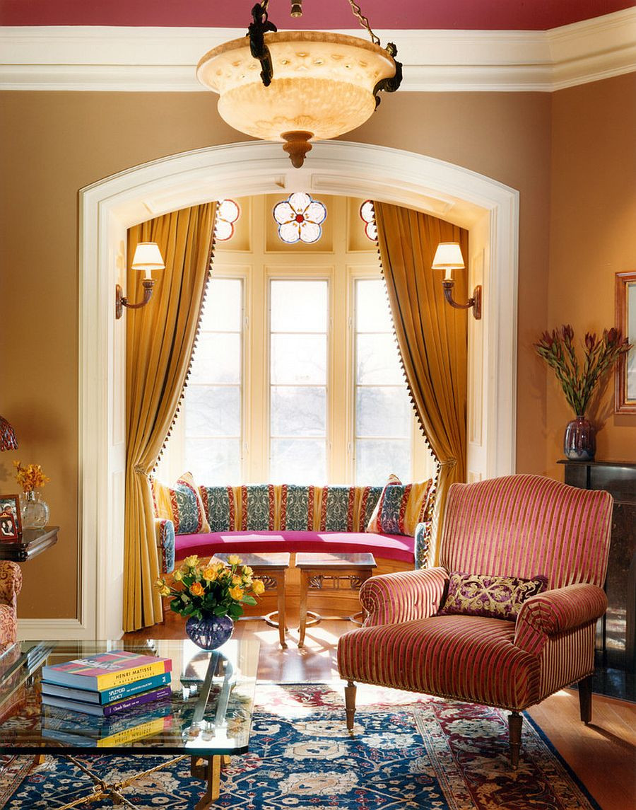 Mùa hè là thời điểm lý tưởng để thử nghiệm tông màu đất trong phòng khách.