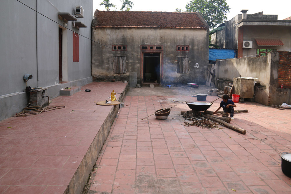 Dot nhap dai ban doanh lam clip sieu to khong lo cua ba Tan Vlog