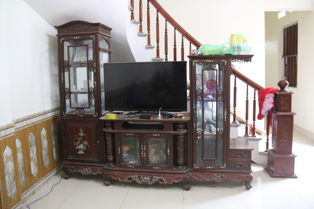 Mỗi tầng nhà có diện tích khá lớn - nơi bà sinh sống cùng vợ chồng 2 người con trai.