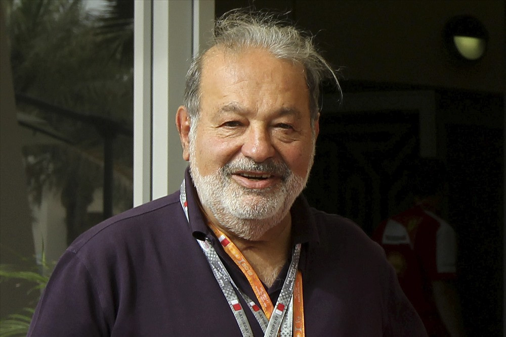 Hơn 40 năm qua, người giàu nhất Mexico Carlos Slim Helú vẫn chỉ sống trong một ngồi nhà 6 phòng ngủ và có sở thích lái chiếc xe Mercedes-Benz cũ quanh thị trấn. Ảnh: BI.