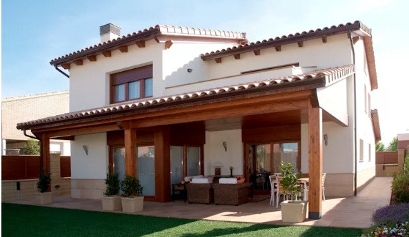 Nhà 2 tầng phảng phất nét hoài cổ.