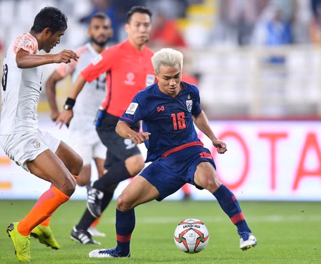 Với mức giá này, Chanathip cũng nghiễm nhiên đi vào lịch sử bóng đá Thái Lan với tư cách cầu thủ có giá trị đắt nhất. Ảnh: Bongda.