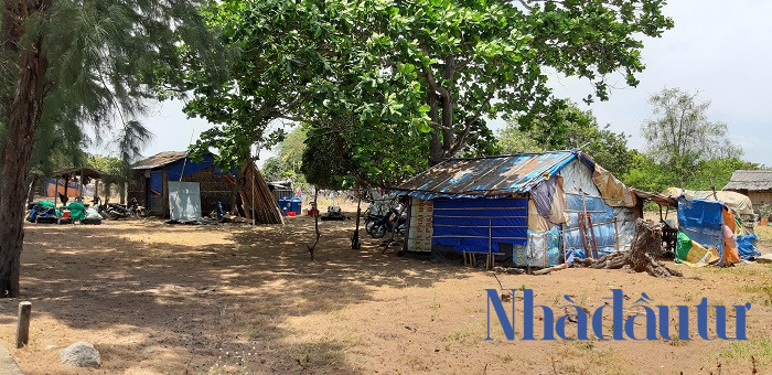 Trước đó, vào đầu tháng 9/2018, UBND TP.HCM đã có quyết định quyết định phê duyệt đồ án quy hoạch phân khu tỉ lệ 1/5.000 Khu đô thị du lịch biển Cần Giờ với quy mô 2.870 ha tại xã Long Hoa và thị trấn Cần Thạnh, huyện Cần Giờ (điều chỉnh quy hoạch chi tiết xây dựng tỉ lệ 1/2.000 Khu đô thị du lịch biển Cần Giờ).