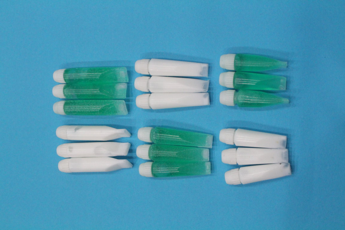 Những sản phẩm này thường có nhiều vi khuẩn, tiềm ẩn rủi ro cho người sử dụng.