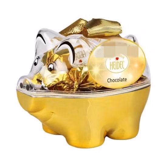  Heo vàng socola được nhiều khách đặt để thờ trong dịp Tết. Ảnh: FB Hoang Hồng My.