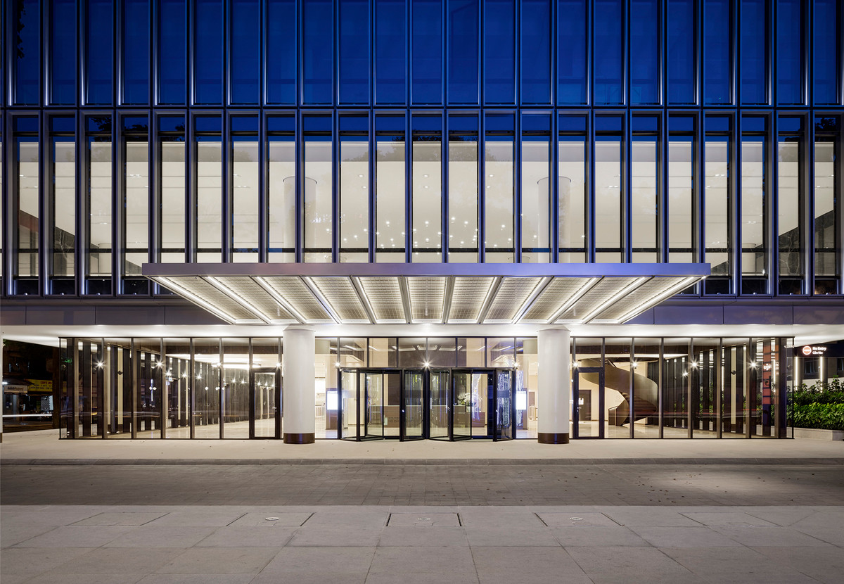 Ngoài ra, ngôi nhà Đức (Deutsches Haus) TP HCM còn đoạt thêm danh hiệu "Xây dựng Xanh của Năm". Nguồn ảnh: Ashui.