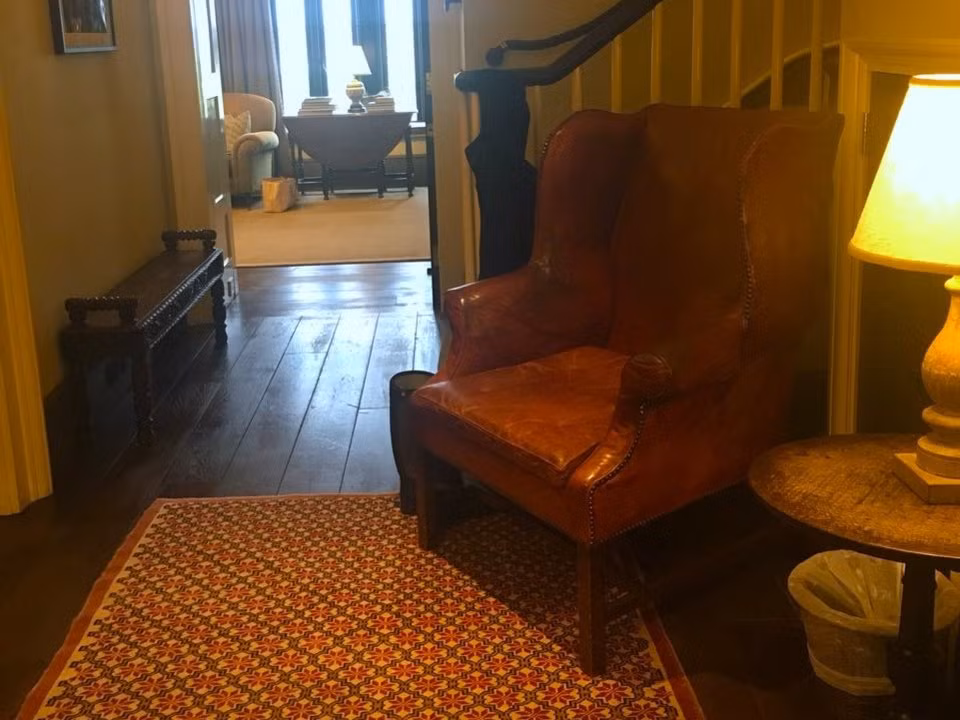 Phòng nghỉ ở khu resort của ông Trump có giá khởi điểm là 238 Euro/đêm (khoảng 6 triệu đồng).