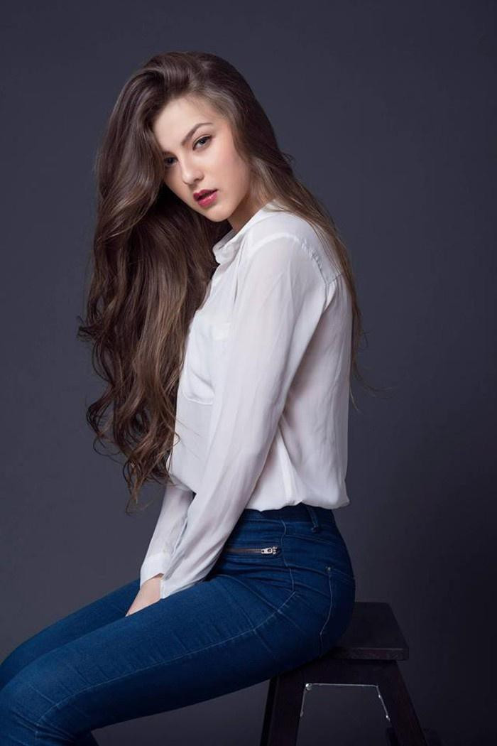 Thu nhập cao giúp Olga Evil thoải mái chi trả cho cuộc sống ở Việt Nam. Ảnh: Thời đại.