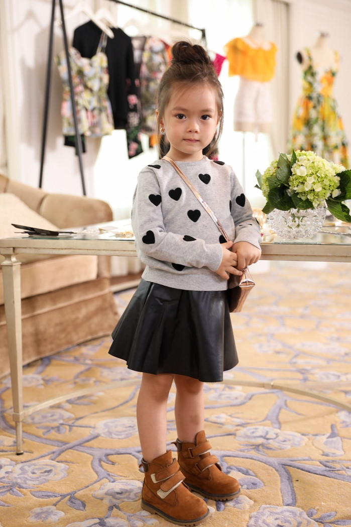 Bé Sol, con gái Đoan Trang cũng là một tiểu thư nhà giàu từ trong trứng nước. Ảnh: Thethaovanhoa.