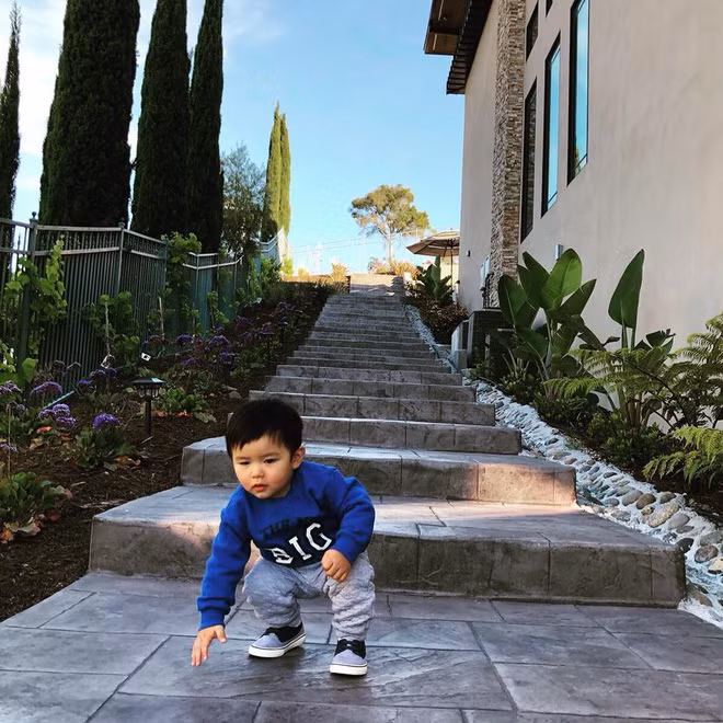 Biệt thự rộng lớn và xa hoa như một khách sạn 5 sao. Ảnh: FBNV.