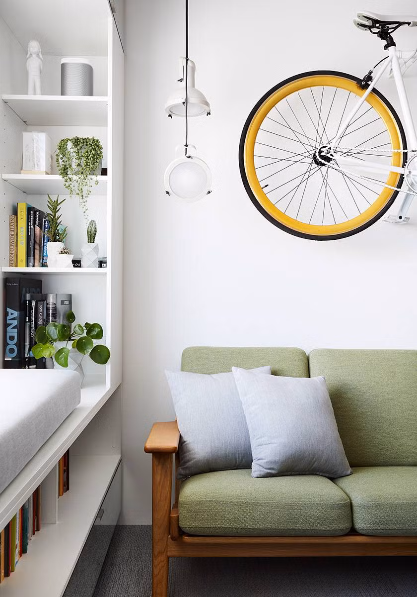 Sử dụng nội thất thông minh và bài trí hợp lý là yếu tố tạo cảm giác nới rộng diện tích căn hộ 35m2. Nguồn ảnh: Habitusliving.