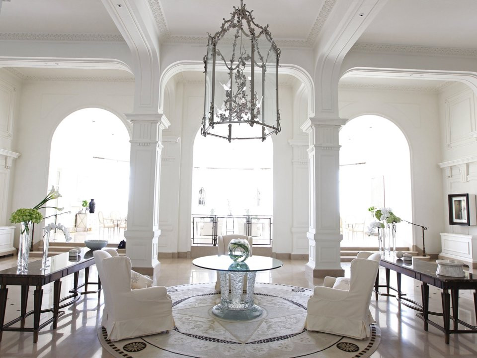 Đến năm 2011, Grand-Hôtel du Cap-Ferrat là một trong 8 khách sạn ở Pháp được gọi là “cung điện” – phân hạng mới cho các khách sạn xa xỉ trên 5 sao thông thường. Giá mỗi đêm cho khách sạn này từ 1.450 USD trở lên.