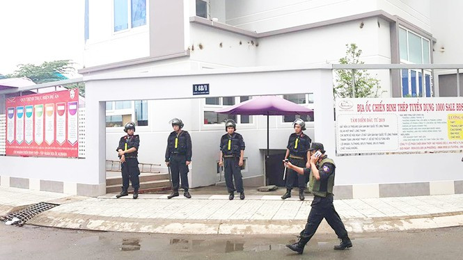 Dia oc Chien Binh Thep lam an “ma” nhu nao voi Alibaba cua ong Luyen?