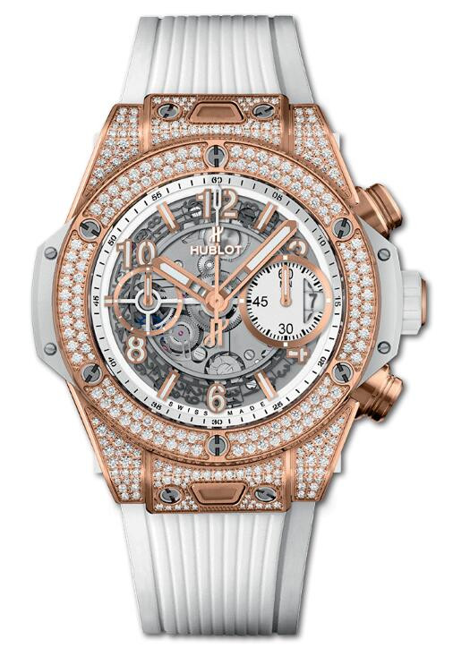 Chiếc đồng hồ người đẹp mới mua đính kim cương tràn mặt, có giá hơn 49.000 USD (tương đương 1,1 tỷ đồng). Ảnh: Dân Việt.