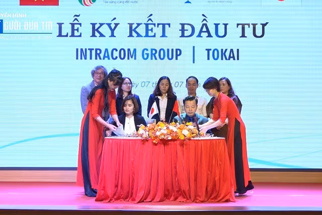 Trước những con số và tiềm năng mà Hà Cảnh đưa ra, hầu hết các Shark đều tỏ ra nghi ngại nhưng Shark Việt quyết định đầu tư 12 tỷ đồng đổi lấy 51% cổ phần.