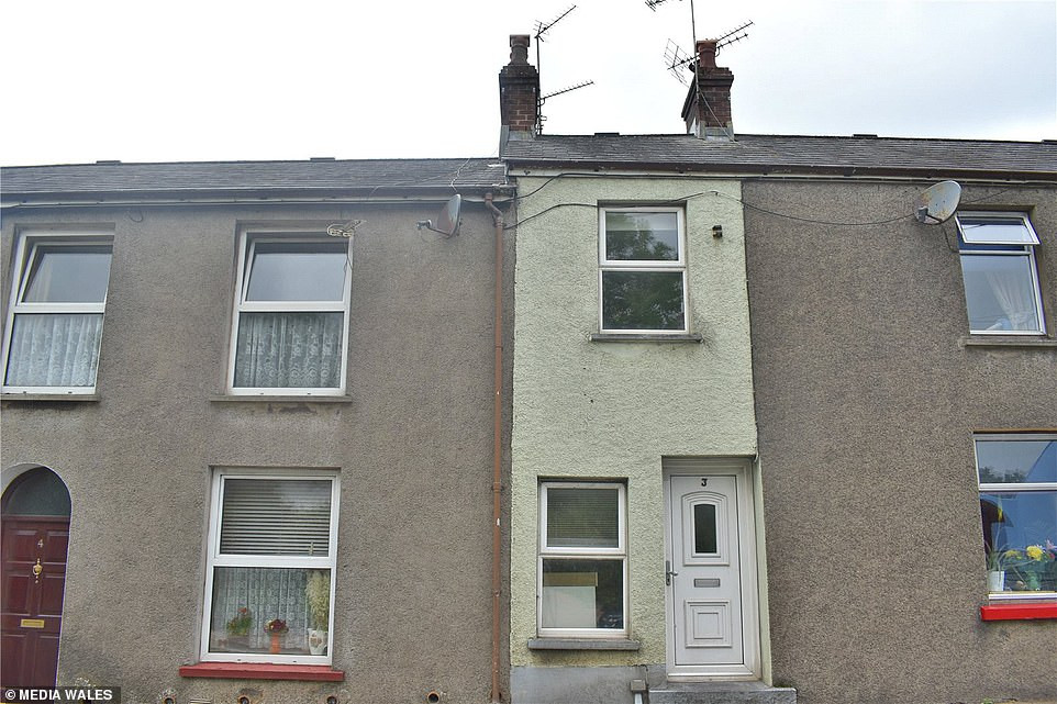 Khám phá những điều kỳ bí trong ngôi nhà rộng 2m, giá hơn 2 tỷ đồng? Kham pha nhung dieu ky bi trong ngoi nha rong 2m, gia hon 2 ty dong?