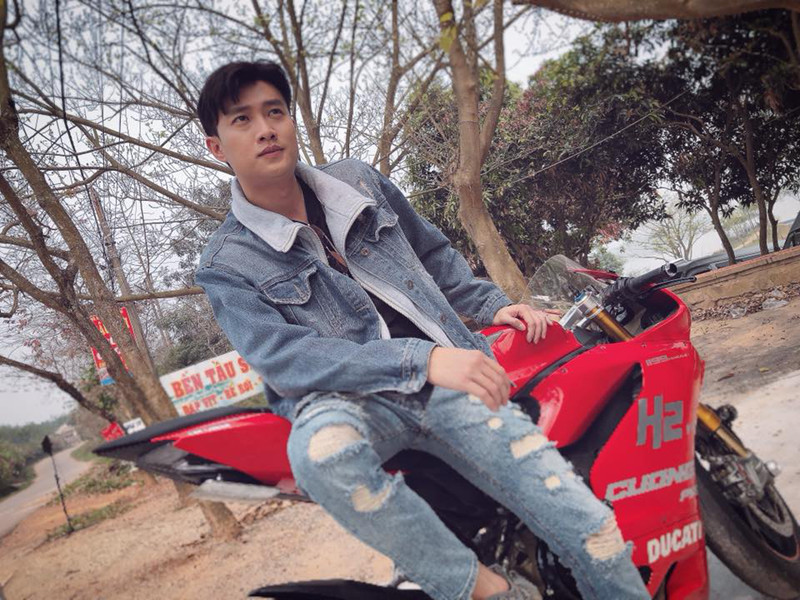 Ngoài diễn xuất, Quốc Trường còn sở hữu chuỗi nhà hàng mỳ cay nổi tiếng khắp cả nước.