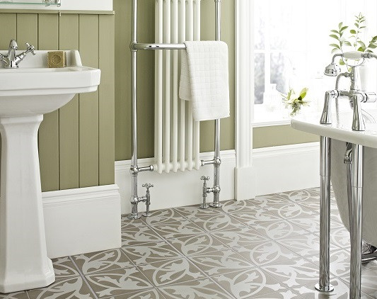 Ánh sáng tự nhiên và nhân tạo đều cần thiết cho phòng tắm. Ánh sáng trong buồng tắm không cần quá nhiều như phòng khách, cũng không nên quá tối như phòng ngủ.