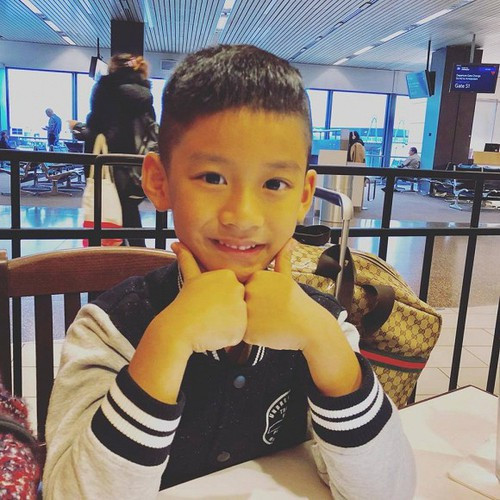 Sở hữu khối tài sản khó ai sánh bằng, các sao Việt đặc biệt chú trọng đầu tư vào việc học hành cho con cái. Trong đó, con trai của "nữ hoàng phòng trà" Lệ Quyên - bé Lê Kỳ Anh được bố mẹ cho theo học tại một ngôi trường quốc tế danh tiếng nhất nhì Sài Gòn.