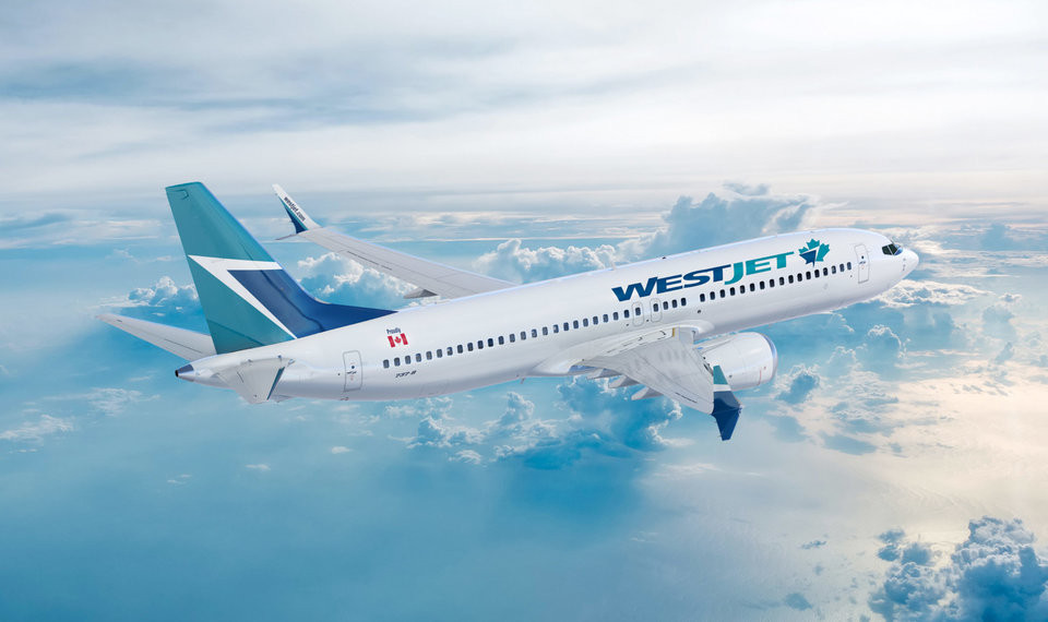 WestJet Airlines - một hãng hàng không giá rẻ Canada khai thác hơn 120 máy bay chở khách thân hẹp và thân rộng của Boeing. Trong đó, có 13 chiếc Boeing 737 Max.
