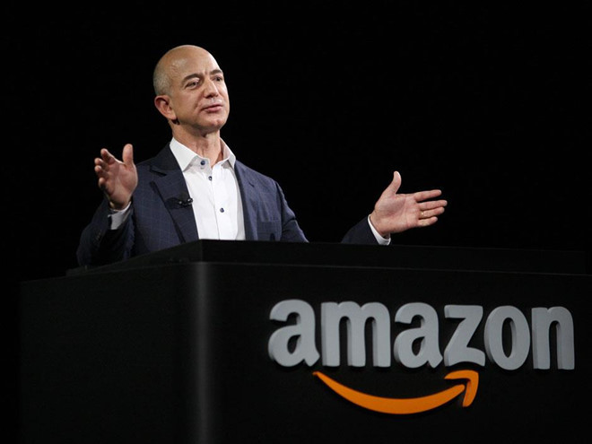 Ngày 2/1/2018, Jeff Bezos kiếm được 67.790 USD/phút, trong khi nhân viên được trả lương thấp nhất ở Amazon phải mất hơn 2 năm để kiếm được số tiền này. Ảnh: Getty Image.