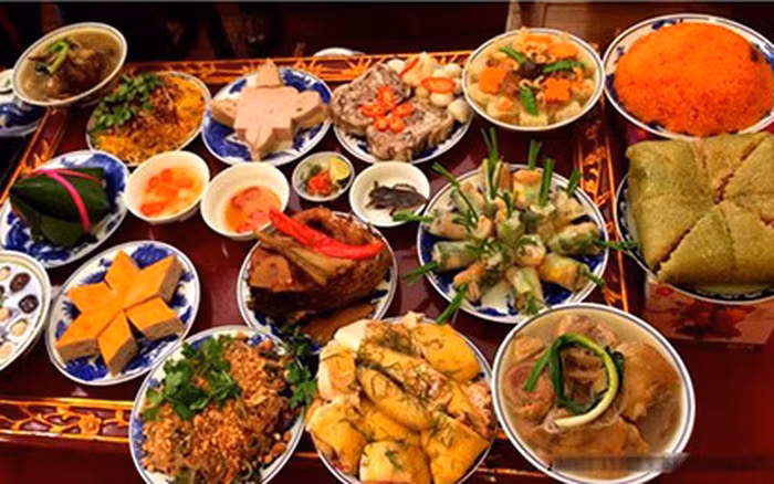  Mâm cỗ chay trên 1 triệu đồng sẽ có những món cao cao cấp như tôm chay nướng, bò chay xào lúc lắc, cá thu chay sốt...Ảnh: Baophunu.