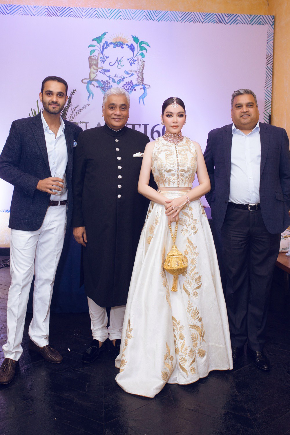 Theo Hotelroiatlanta2017, tỷ phú Ấn Độ Nitin Shah là chủ tịch của Imperial Investments Group - chuỗi khách sạn được ông thành lập năm 1984 có giá trị hàng trăm triệu uSD.