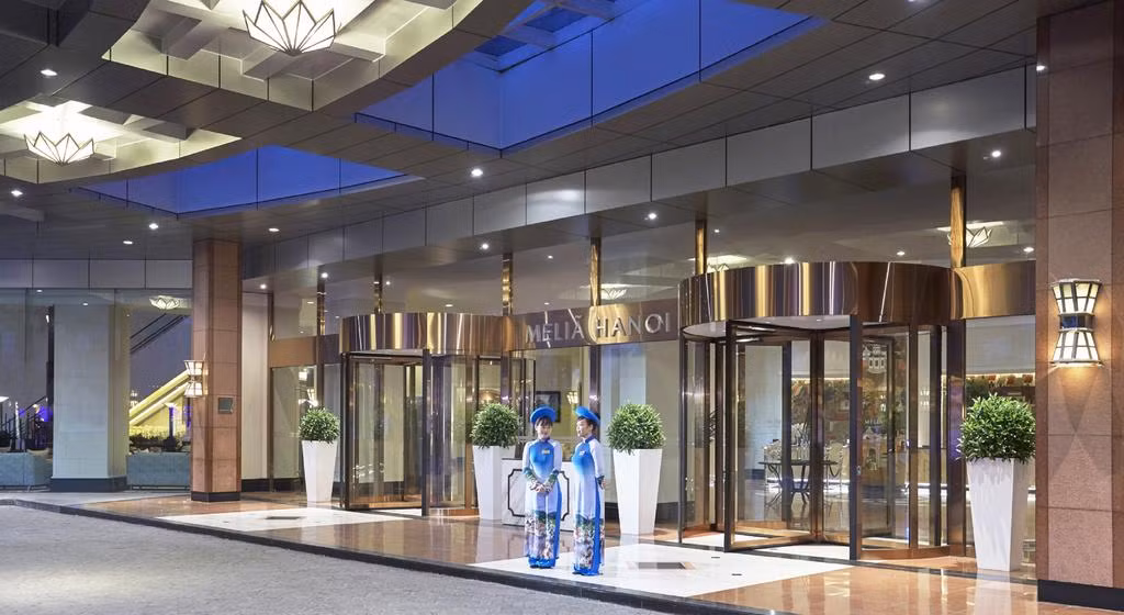 Khu vực sảnh chính của khách sạn Melia. Ảnh: Booking.