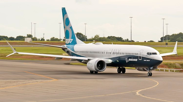 Tháng 7/2018, một phi cơ thuộc dòng 737 MAX của hãng hàng không Ấn Độ Jet Airways va phải chim trên hành trình từ Mumbai tới Chennai. Không hành khách nào trên máy bay bị thương nhưng Jet Airways đã phải thay đổi máy bay trên chuyến bay ngược lại. Ảnh: Australian Aviation.