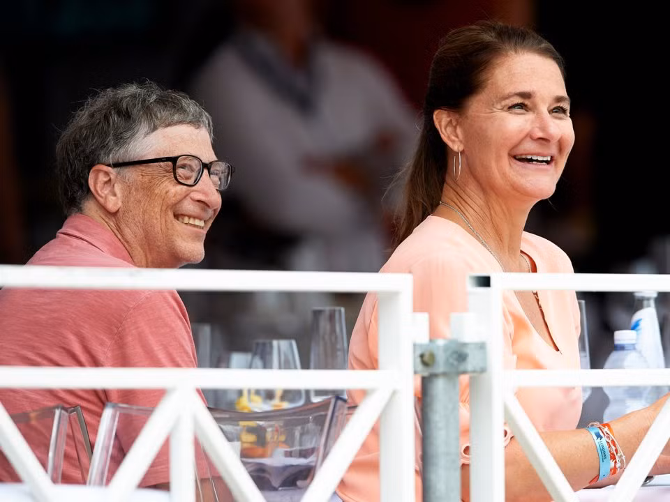 Người đồng sáng lập Microsoft Bill Gates sẽ vẫn là người giàu thứ 2 thế giới sau khi cho đi khoảng 27% giá trị tài sản ròng của mình để làm từ thiện trong những năm qua.