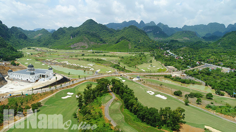 Dự án sân golf Kim Bảng do Công ty cổ phần Golf Trường An làm chủ đầu tư có tổng mức đầu tư trên 1.000 tỷ đồng. Ảnh: Hanam online.