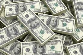 Cho dù làm vậy là rộng lượng, đẹp lòng người khác nhưng xét về phong thủy thì lại không tốt chút nào. Không cầm tiền thừa thối lại sẽ vô tình phạm phải lỗi phong thủy khi mà khiến cho tài lộc đang từ túi mình chảy sang túi người khác. Vì vậy bạn nên chú ý nhé! (Bài viết chỉ mang tính tham khảo)