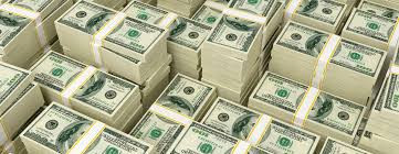 Có những người hay tiện tay về nhà là để tiền ở bất cứ chỗ nào, ngăn kéo, tủ sách, bàn làm việc hay thậm chí trên bàn trà phòng khách cũng vương vãi tiền bạc. Khắp nơi trong nhà đều có thể nhìn thấy tiền.