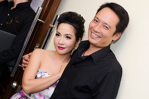 Năm 2017, vợ chồng nhạc sĩ Anh Quân – ca sĩ Mỹ Linh bị một website mạo danh, sử dụng hình ảnh để bán thuốc chống ngủ ngáy. Ảnh: Zing.